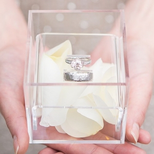 Caixa de anel de acrílico para casamento 