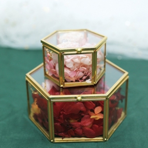 Caixa de joias de vidro hexagonal