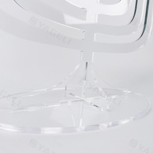 Menorá de Chanucá em acrílico transparente 