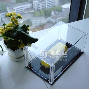Vitrine de acrílico fundido 