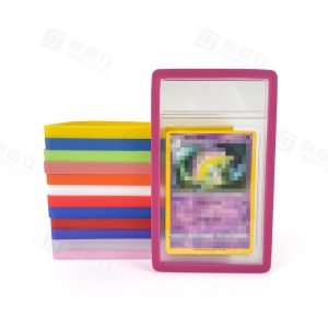 Capas protetoras de silicone vibrantes para cartas com classificação PSA. 