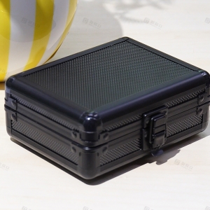Estojo de armazenamento de metal preto para PSA com fechadura | Fabricante de acessórios TCG da YAGELI