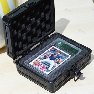 Estojo de armazenamento de metal preto para PSA com fechadura | Fabricante de acessórios TCG da YAGELI 