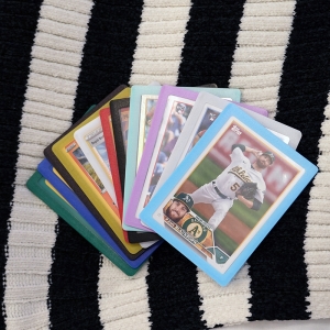 Toploader colorido para cartas colecionáveis com protetor rígido de cartas e bordas reforçadas 