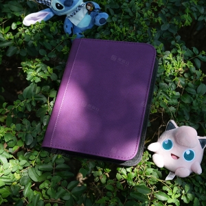 Fichário de Cartas Colecionáveis Roxo com 4 Bolsos 